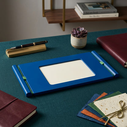 Ralzue™ FocusWindow Document Frame